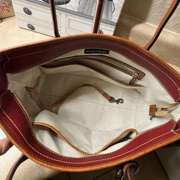 Dooney & Bourke Handbag, Pebble Grain Tote w/Wristlet Wallet, leather, red - Picture 7 of 16
